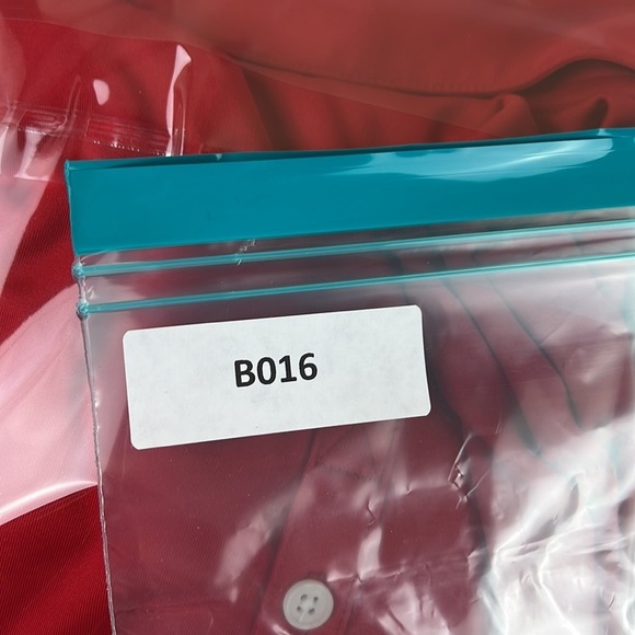 𝅺Oakley Women's Performance Polo size Large - Picture 9 of 9